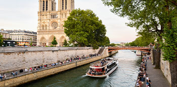 boat trip on the seine at night