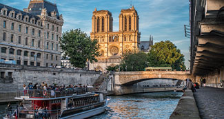 paris cruises on the river seine