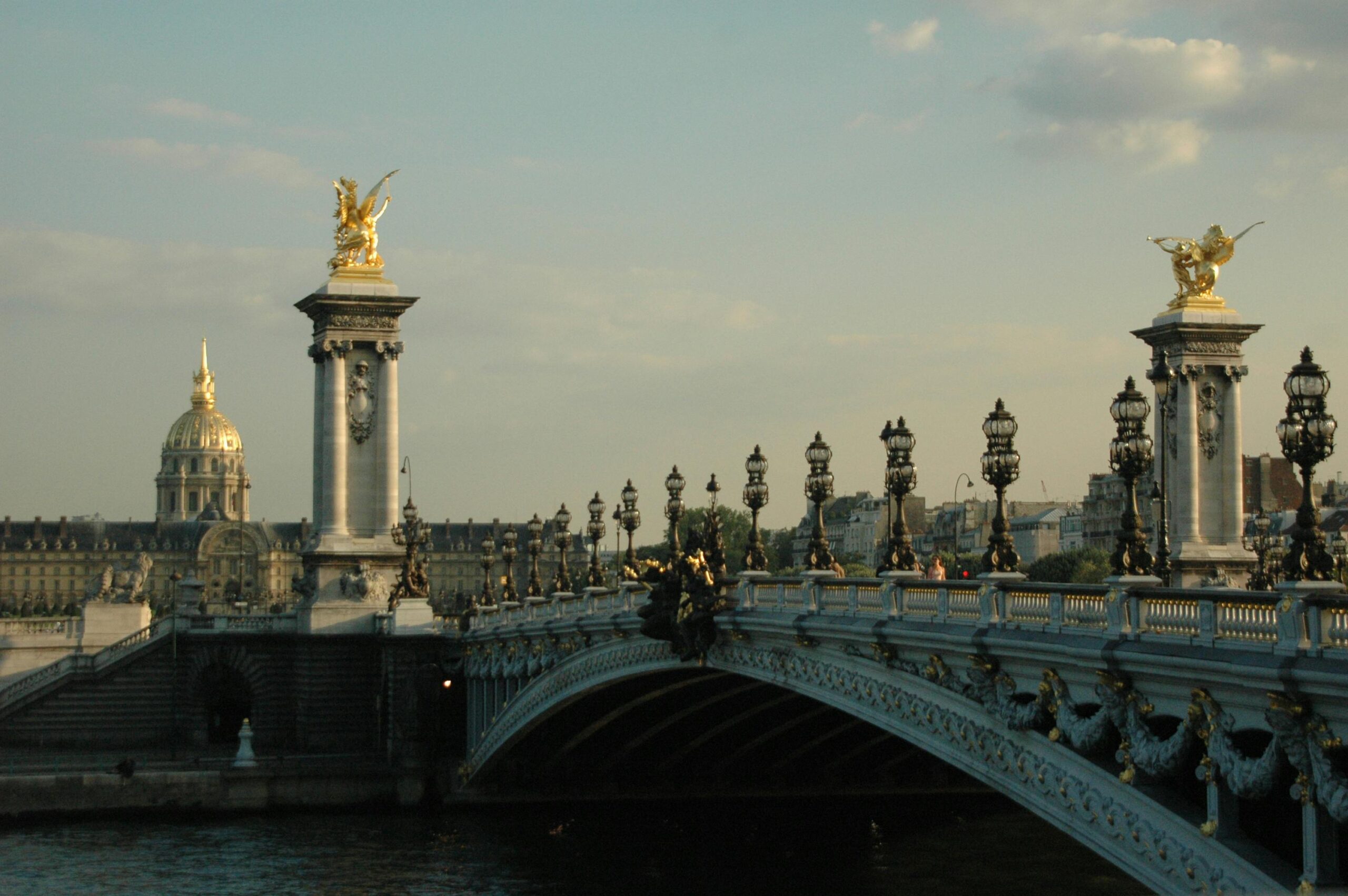 Read more about the article The Alexandre III Bridge: what you need to know